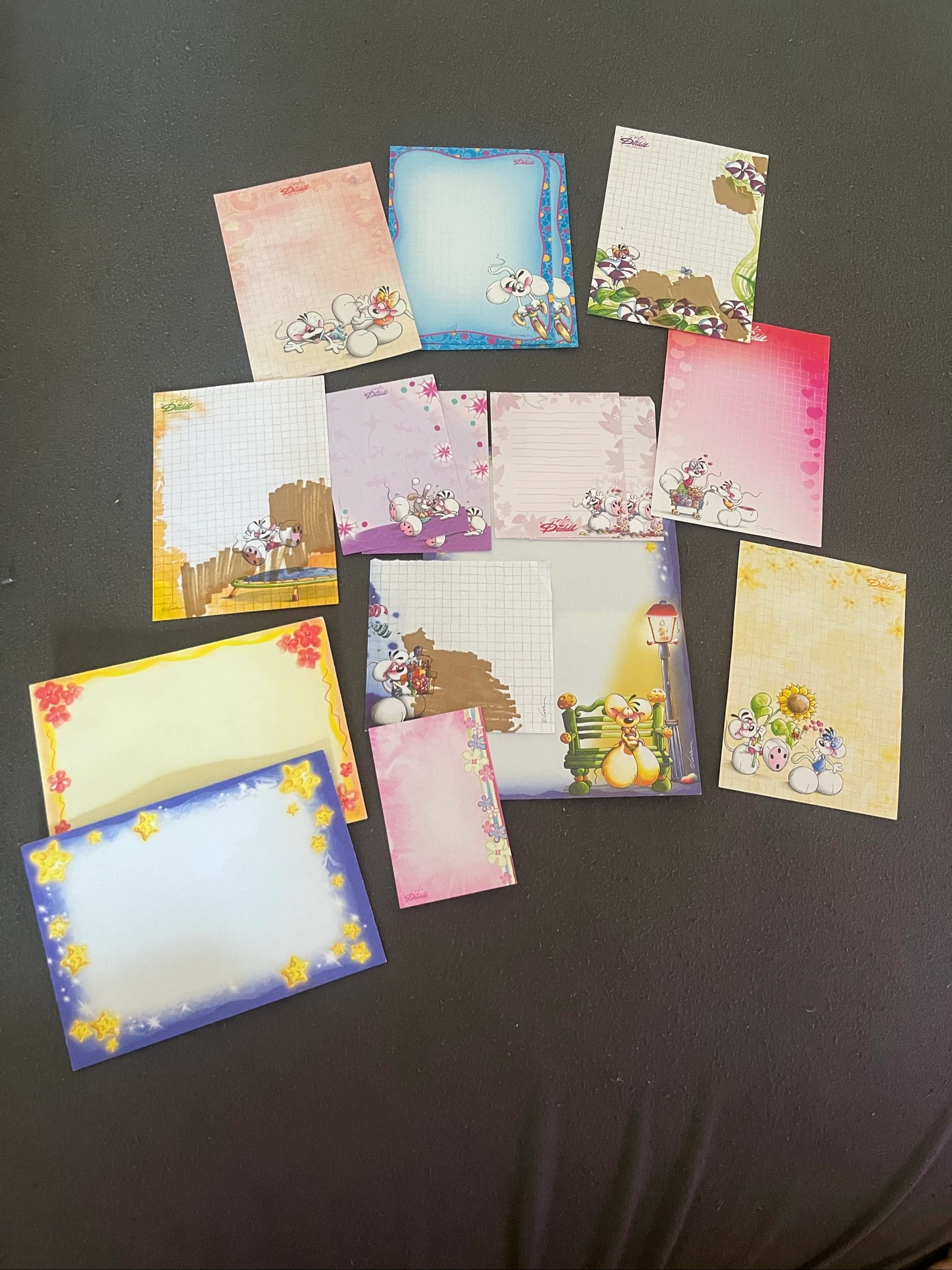 Lot Papeterie Diddl Vintage - 14 Feuilles de Lettres + 2 Enveloppes Assorties